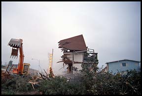 home_wrecker1.2.jpg (13953 bytes)