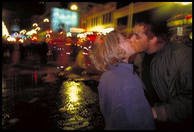 new years kiss 21722 bytes