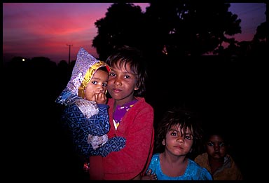 pushkar kids at sunset 17740 bytes