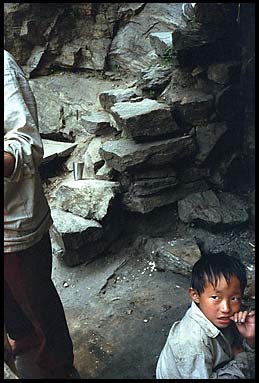 sikkim waterfall boy 24269 bytes