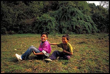 sikkimese kids laughing 35738 bytes